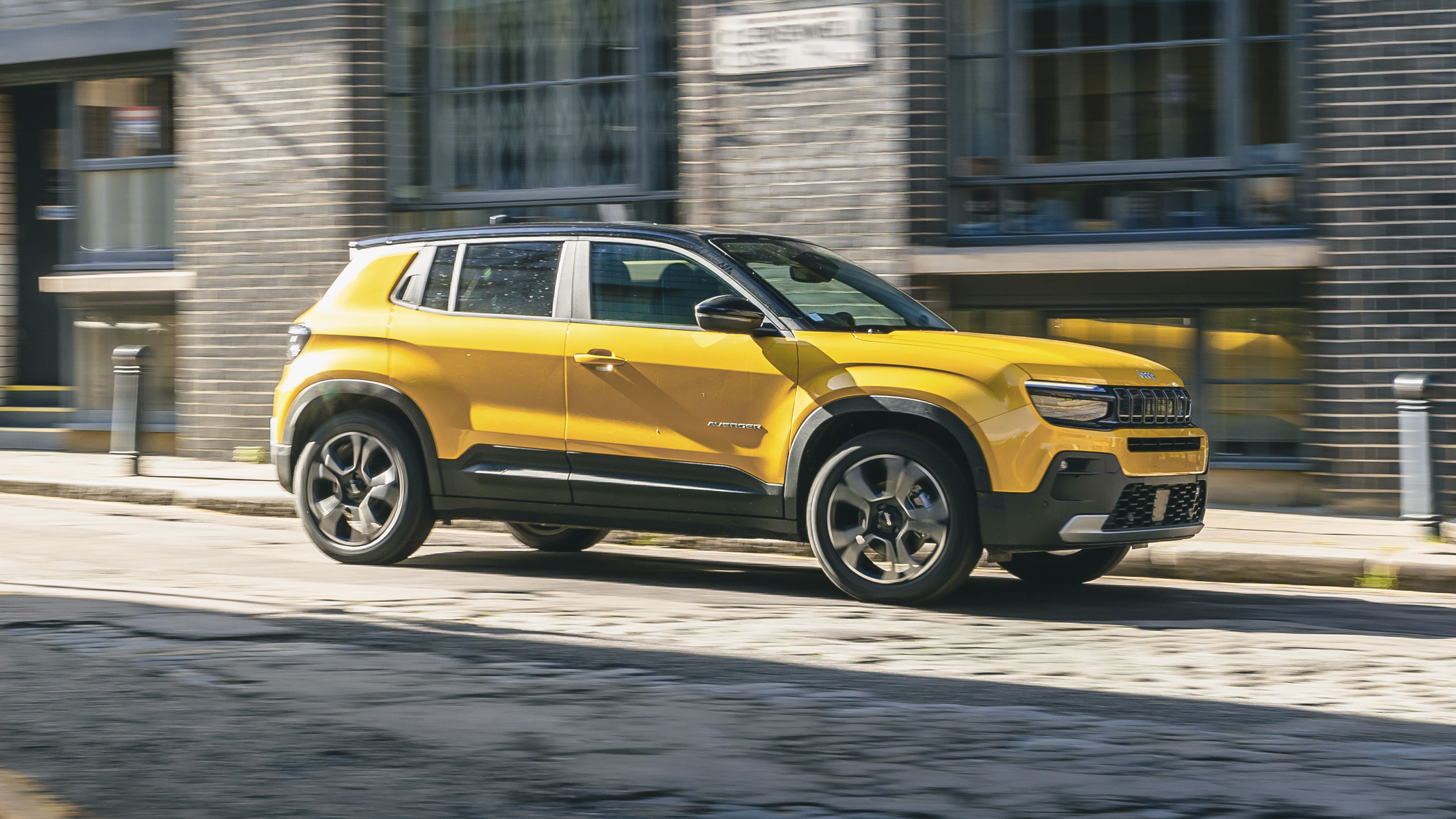 Urban Legends: electric Jeep Avenger takes on the Citroen Ami